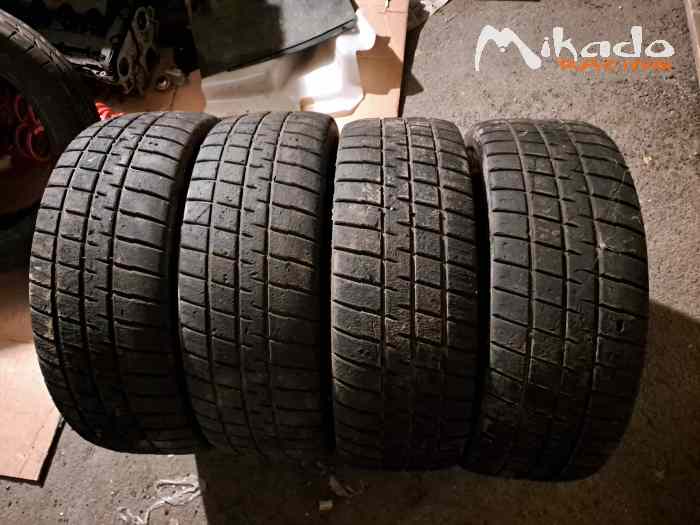 4 pneus Michelin pluie MW1 en 17pouces