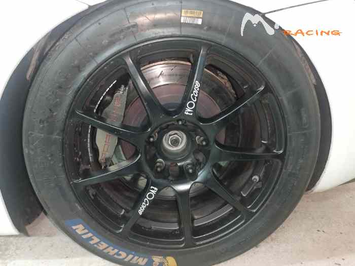 Porsche GT4 CS 981 4