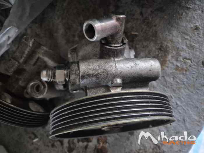 Pompe direction 208 R2 0