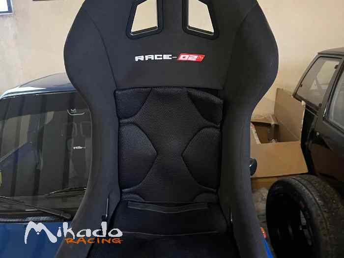 vds une paire de baquets neufs dans emballage