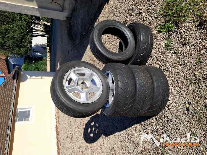 Vends 4 roues complètes OPEL et Pneus TOYO 185/60 R14 0