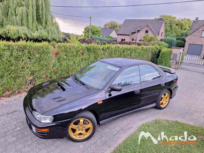 Subaru Impreza GT Turbo 1er proprio 0