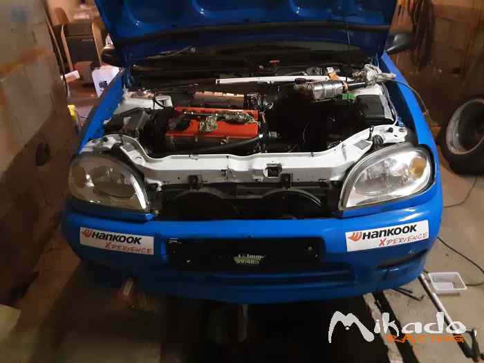 Vend saxo a6 sens moteur et boite uniq...