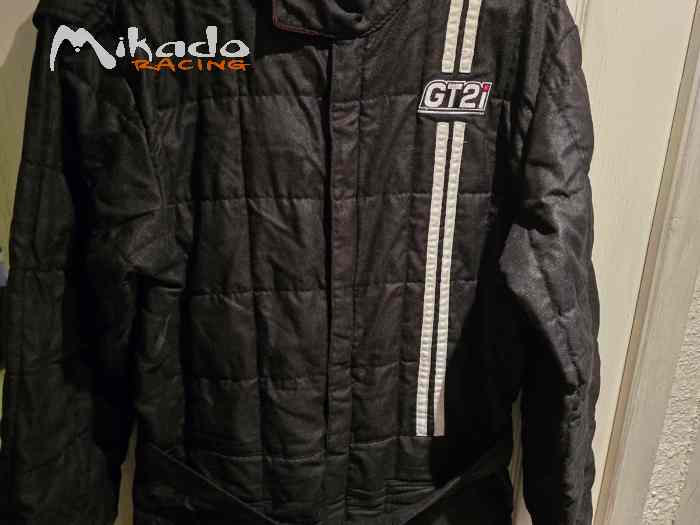 VENDS COMBINAISON EN TAILLE 58 0