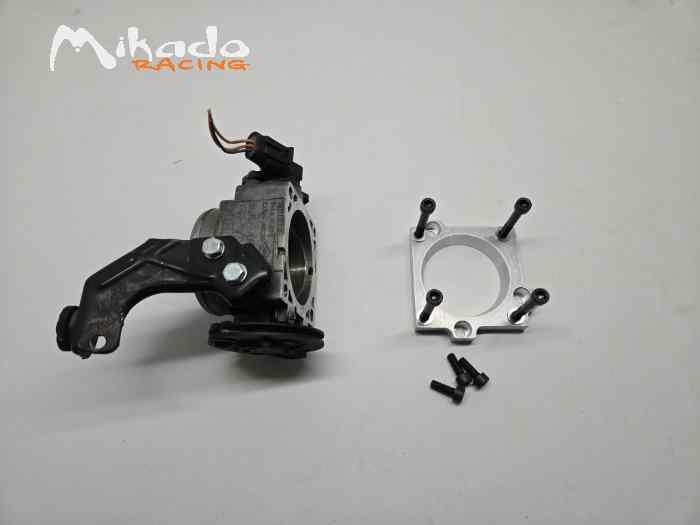 Cale d adaptation pour plénum aluminium de C2 VTS et papillon mécanique Clio 2 RS. 0