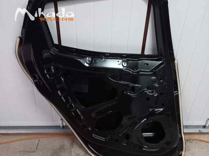 Porte arrière gauche neuve de Clio 5 1