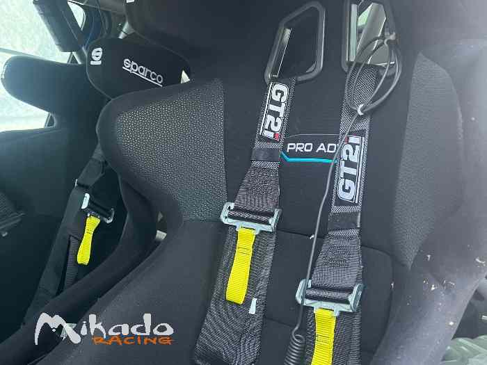 Siège baquet sparco et harnais 0