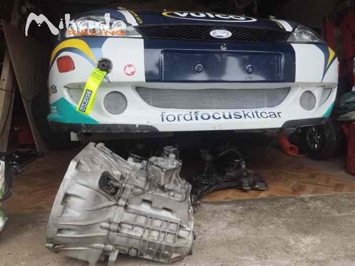 vraie focus kit car USINE + énorme lot de bord 5
