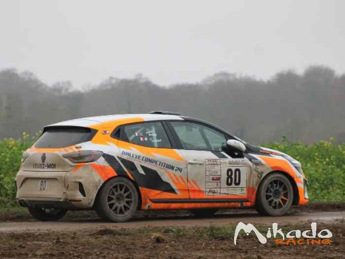 Louez une clio rc5 pour le rallye bonaguil 2026 2
