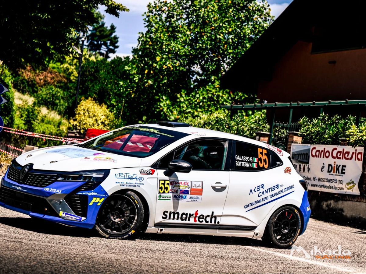 Noleggio Galauto motor sport noleggia Renault Clio Rally 5 – photo 2 sur 6