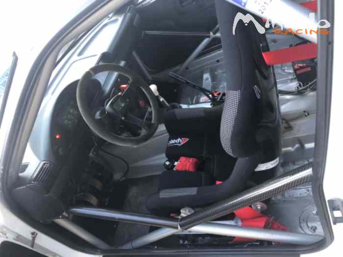 BMW COMPACT M3 Saloon Car 2