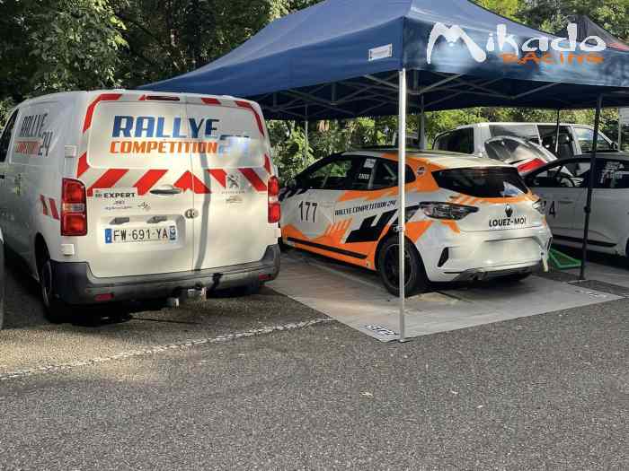 location clio rally 5 1