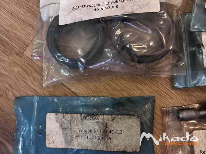 Lot pièces boîte Sadev Clio 3 Cup 1