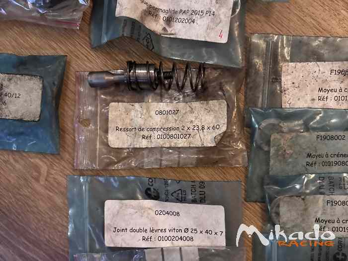 Lot pièces boîte Sadev Clio 3 Cup 2