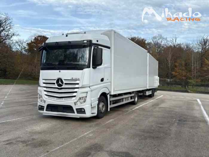 Location Poids Lourds Mercedes Actros de type + Camion Remorque 1