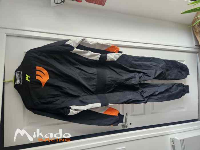 Combinaison p1 hankook – photo 2 sur 4