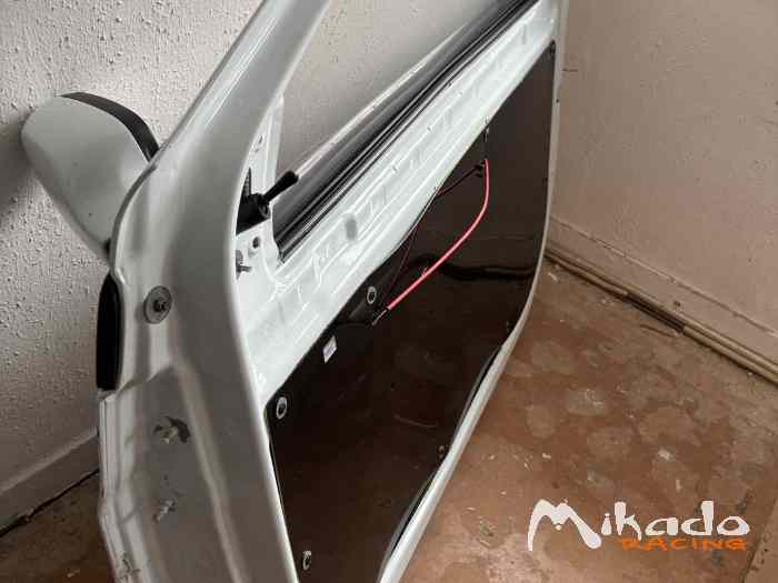 Des Portes en plastique Clio 3 2