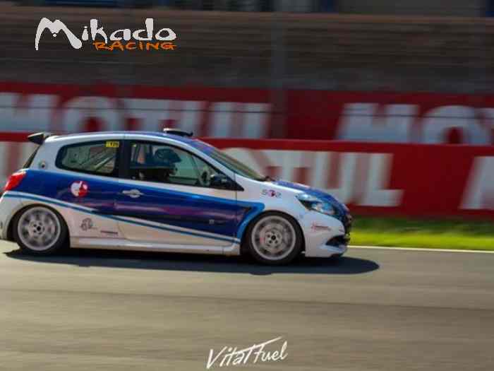 CLIO 3 CUP 3