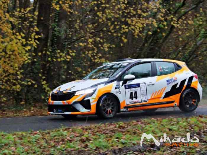 Louez une clio rc5 pour le rallye bonaguil 2026 1