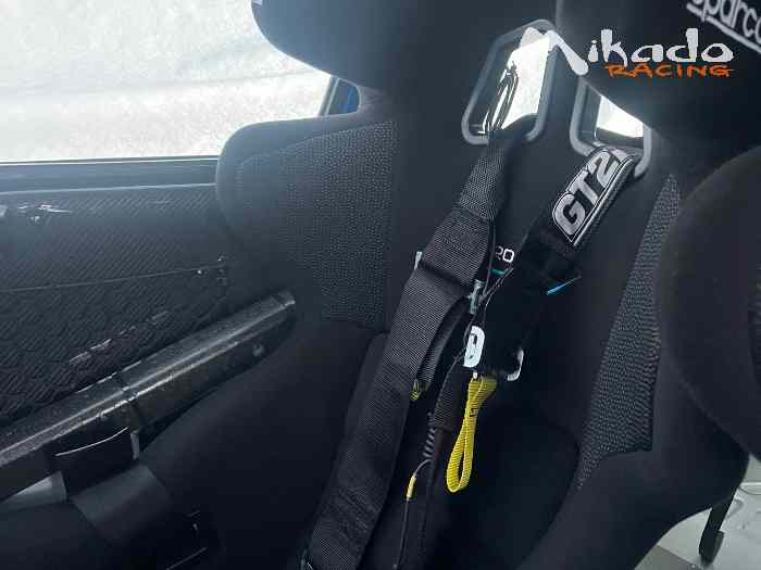 Siège baquet sparco et harnais 1