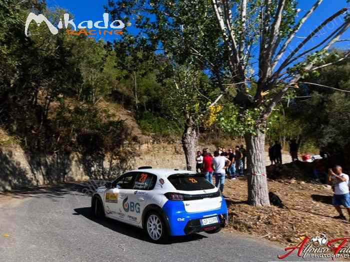 Galauto motor sport noleggia Peugeot Rally 4 2