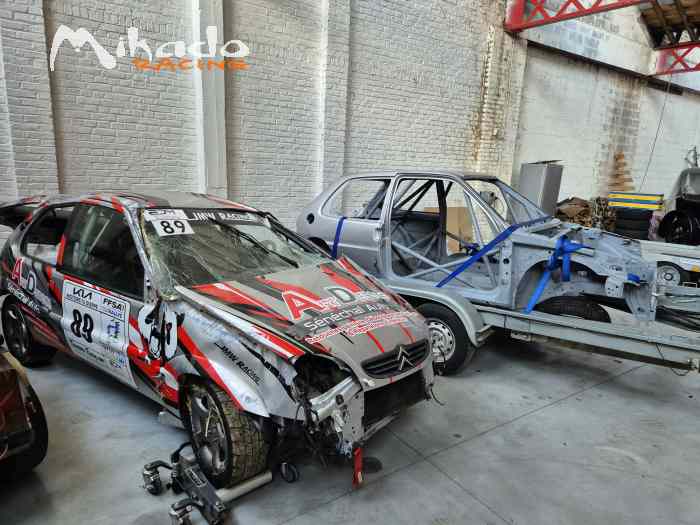 Saxo n2 accidenté + caisse mater