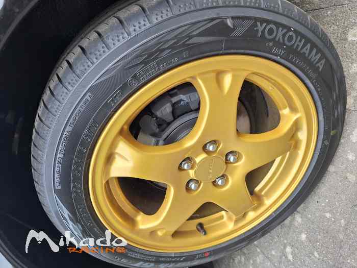 Subaru Impreza GT Turbo 1er proprio 4