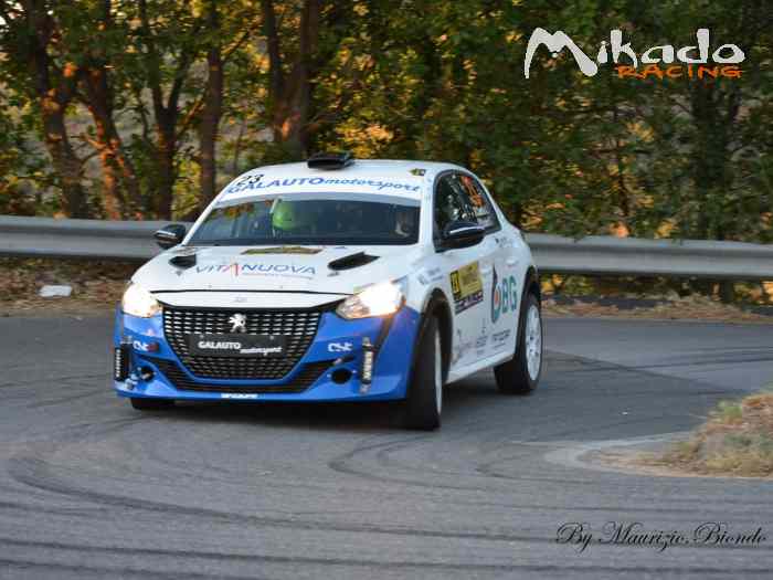 Galauto motor sport noleggia Peugeot Rally 4 0