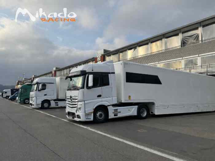 Tracteur Mercedes Actros + RaceTrailer état Totalement neuf – photo 5 sur 6