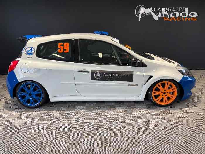CLIO 3 CUP X85 1