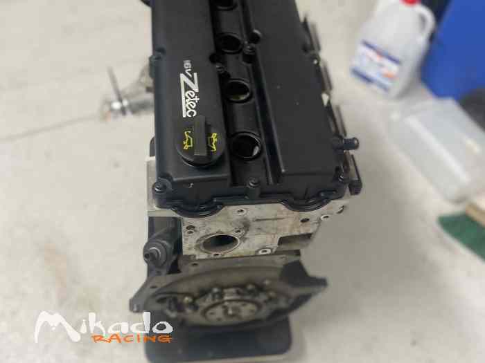 Moteur Ford ZETEC 1.8 Ginetta G40 – photo 2 sur 3