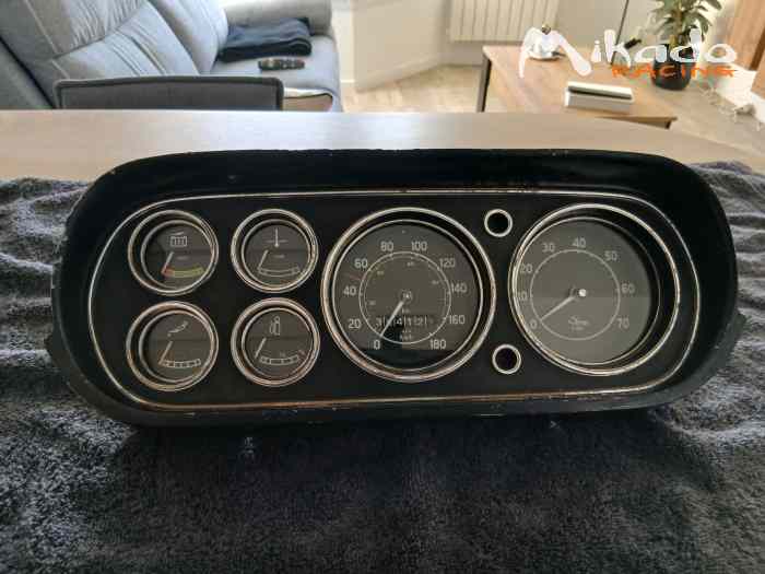 Bloc compteur de ford escort mk1 – photo 2 sur 2