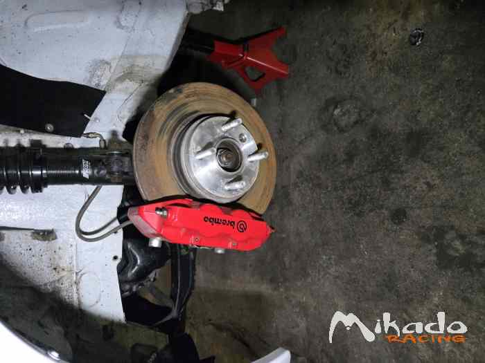 Étrier de frein 4 pistons clio rs – photo 3 sur 3