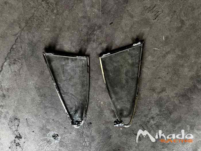 Vitres arriere Porsche – photo 2 sur 4