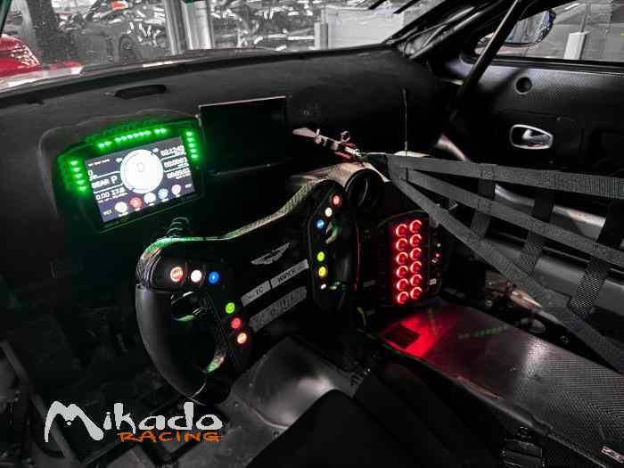 ASTON MARTIN VANTAGE AMR GT4 17A – TVA apparente – photo 5 sur 6