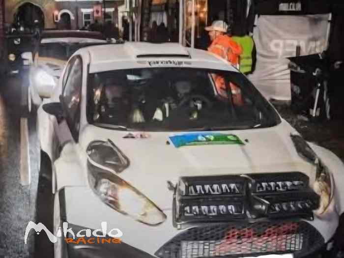 Ford Fiesta R5 Rally2 MK1 MK2 Rampe de phare en Fibre de carbone – photo 6 sur 8