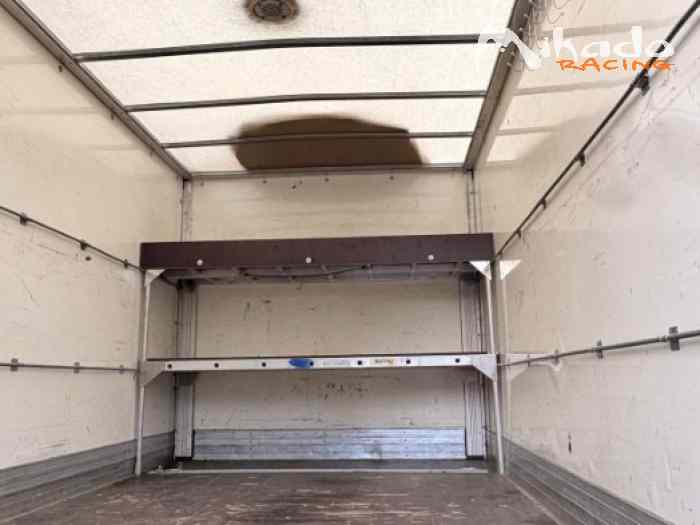 Fourgon assistance 7 place mercedes – photo 2 sur 4