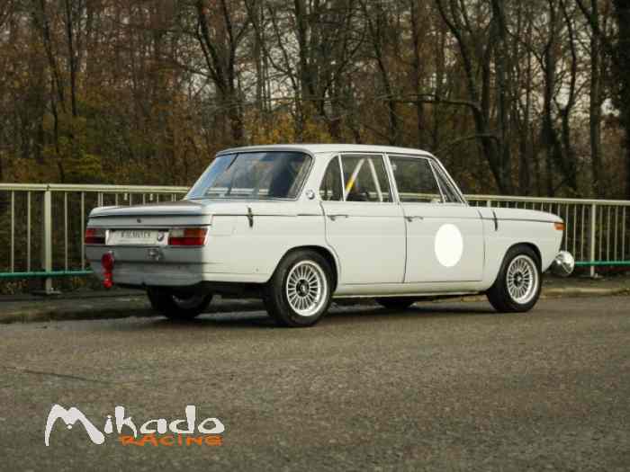 BMW 2000 TI – photo 2 sur 6