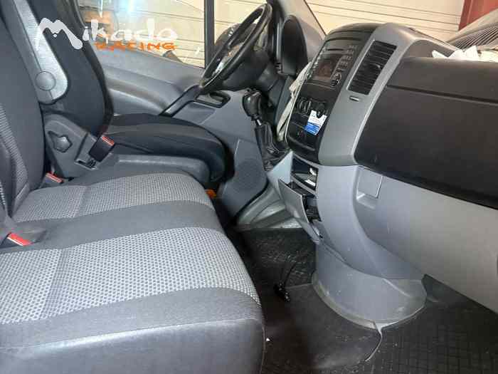 Fourgon assistance 7 place mercedes – photo 4 sur 4