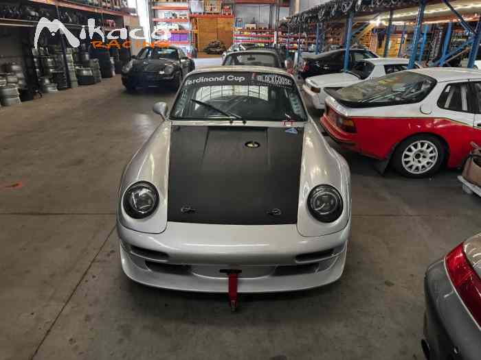 Porsche 911 1994 de course – photo 6 sur 6