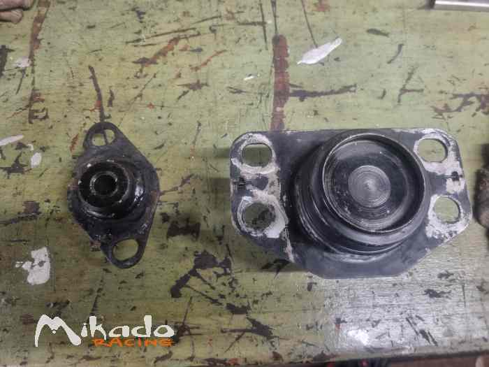 Support moteur rigide Clio 2 Rs – photo 2 sur 2
