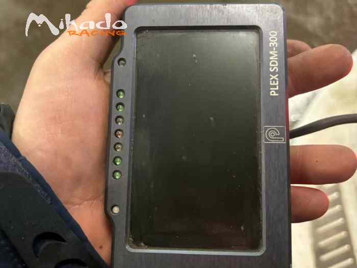 A vendre LOT de pièces comprenant câblage sur mesure 106 16v 1600cc + Dash plex sdm-300 + Boîtier programmable link atom2 – photo 3 sur 4