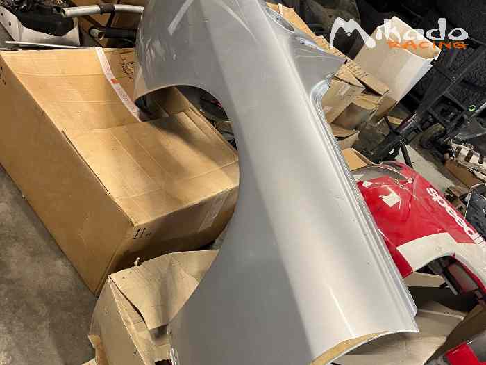 – Pièces Ferrari 330 – photo 2 sur 4