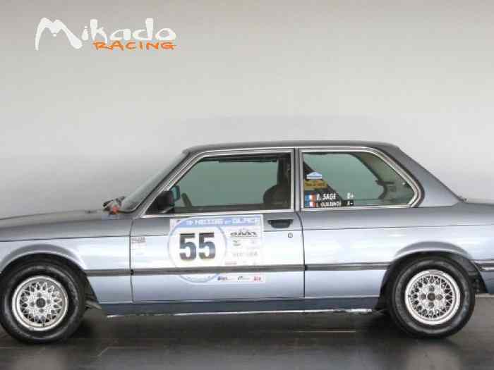 BMW 323I – photo 4 sur 5