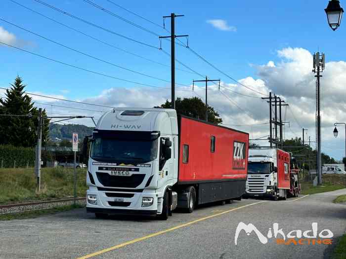 Semi-Remorque IVECO Chargement véhicule / atelier / couchage – photo 3 sur 3