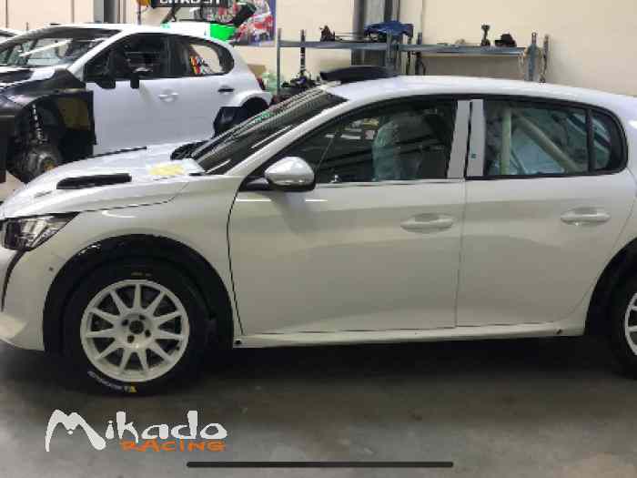 À vendre Peugeot 208 rally 4 – photo 3 sur 3