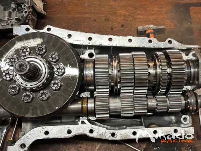 Boîte de vitesse un1 à crabot sadev – photo 3 sur 3