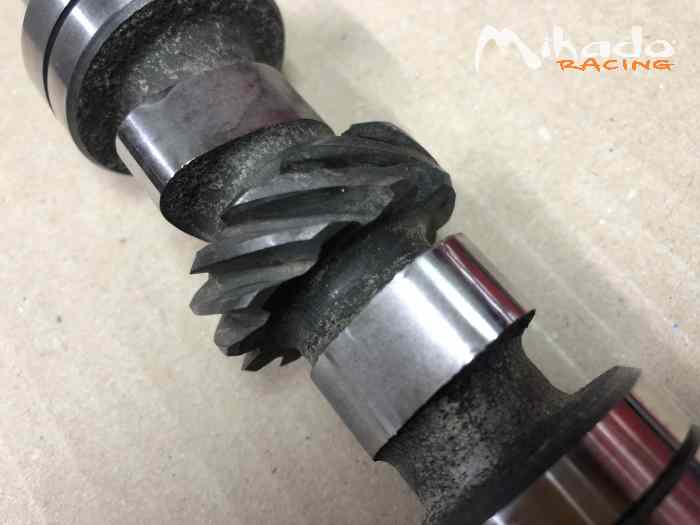 Arbre à cames Renault R5 Alpine Turbo retaillé – photo 3 sur 4