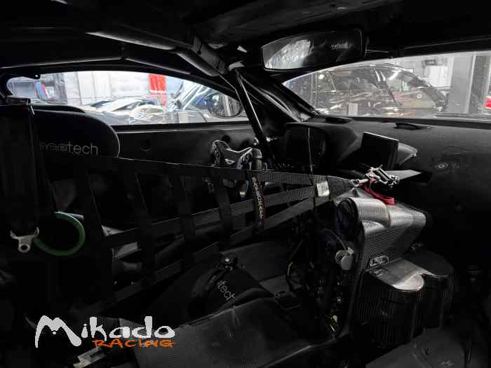 ASTON MARTIN VANTAGE AMR GT4 17A – TVA apparente – photo 6 sur 6