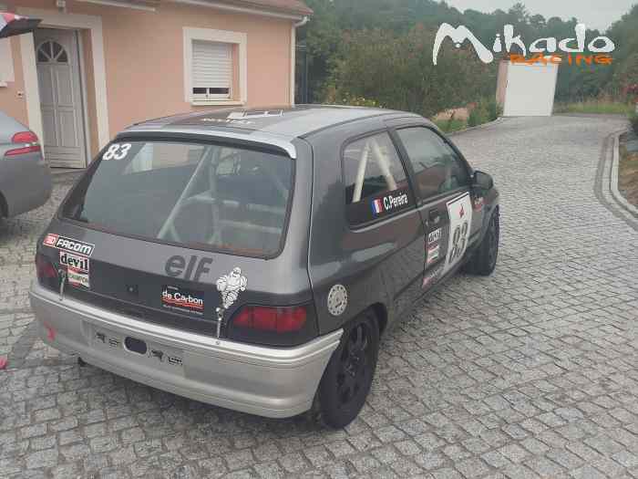 Clio coupe – photo 2 sur 4